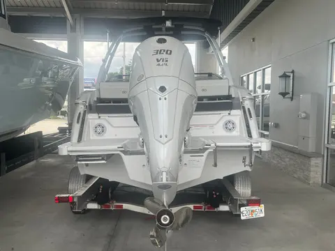 2026 Cobalt R6 Outboard, photo 1 in Clearwater, FL