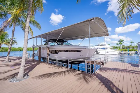 2022 Cruisers Yachts 38 GLS OB, photo 1 in Fort Myers, FL