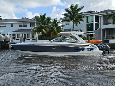 2023 Formula 350 Crossover Bowrider, photo 1 in Boca Raton, FL