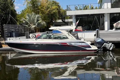 2020 Formula 330 Crossover Bowrider OB, photo 1 in Fort Lauderdale, FL