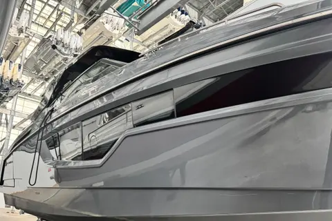 2022 Cruisers Yachts 38 GLS OB, photo 1 in Fort Lauderdale, FL