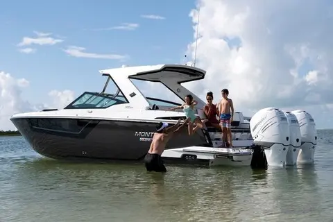 2027 Monterey 385SS Super Sport, photo 1 in Sailboat Bend, FL