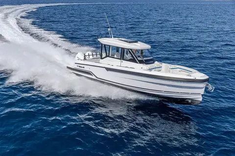 2027 Wellcraft 28 Explorer, photo 1 in Orlando, FL
