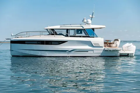 2027 Wellcraft 44 Explorer, photo 1 in Orlando, FL