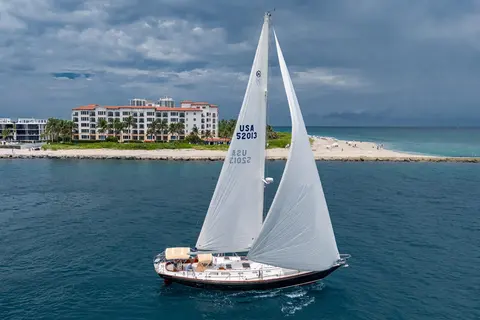 2000 Hinckley Sou'wester 52, photo 1 in Palm Beach, FL