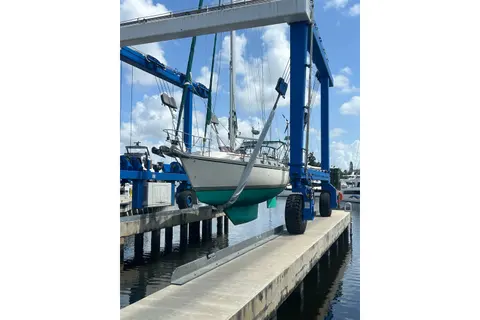 1992 Caliber 40, photo 1 in Green Cove Springs, FL