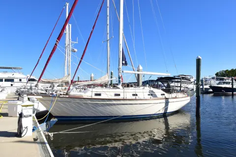 1999 Island Packet 380, photo 1 in Bradenton, FL