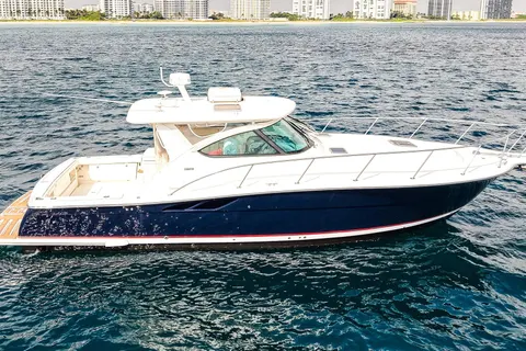 2005 Tiara Yachts 3800 Open, photo 1 in Boca Raton, FL