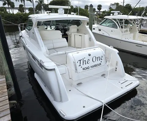 2008 Tiara Yachts 3900 Sovran, photo 1 in Stuart, FL