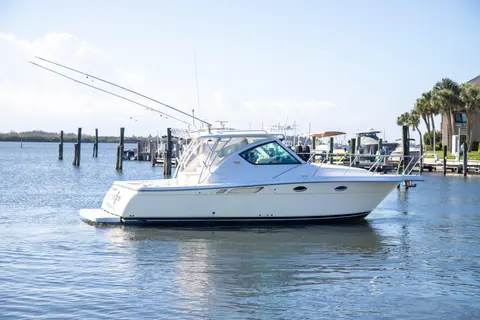 2007 Tiara Yachts 3000 Open, photo 1 in Vero Beach, FL