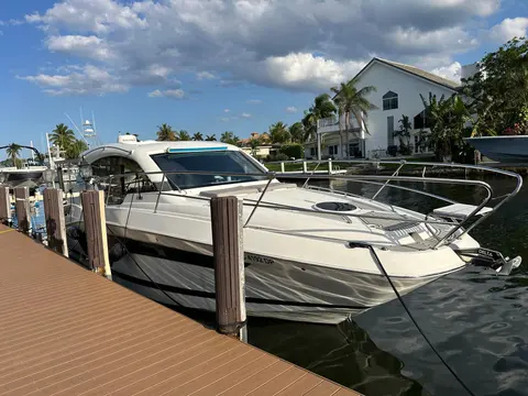 2020 Four Winns V355 Coupe OB, photo 1 in Pompano Beach, FL