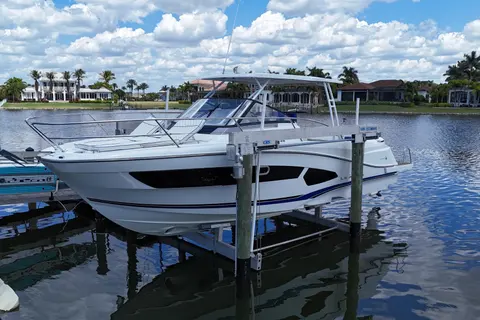 2019 Jeanneau Leader 10.5, photo 1 in Apollo Beach, FL
