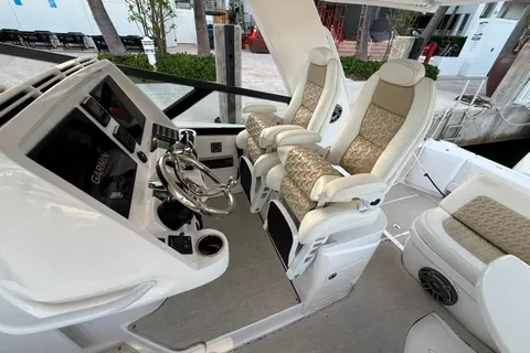 2021 Intrepid 477 Evolution, photo 1 in Miami Beach, FL