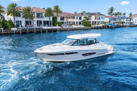 2024 Regal 38 XO, photo 1 in Boca Raton, FL