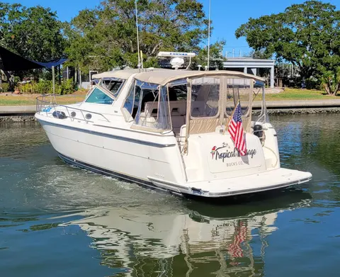 1996 Tiara Yachts 4000 Express, photo 1 in St Petersburg, FL