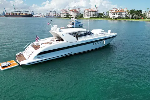 1999 Mangusta 80, photo 1 in Miami Beach, FL