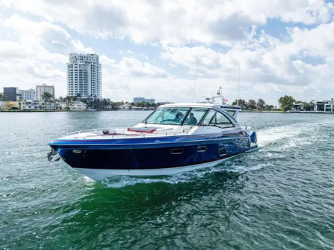 2023 Formula 430 Super Sport Crossover, photo 1 in Fort Lauderdale, FL