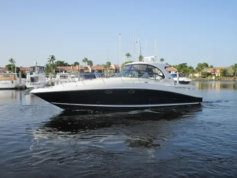 2005 Sea Ray 390 Sundancer, photo 1 in Fort Myers, FL
