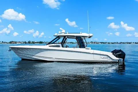 2023 Boston Whaler 350 Realm, photo 1 in Fort Myers, FL