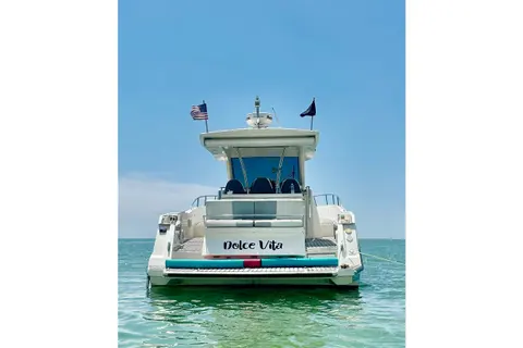 2013 Azimut Verve 36, photo 1 in Cape Coral, FL