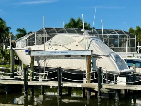 2008 Tiara Yachts 3500 Sovran, photo 1 in Fort Myers, FL
