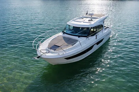 2022 Beneteau Antares 11 Coupe, photo 1 in North Bay Village, FL