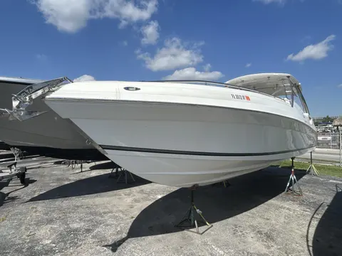 2018 Intermarine 380 Sport, photo 1 in Miami, FL