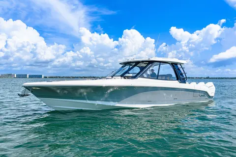2026 Boston Whaler 380 Realm, photo 1 in St Petersburg, FL