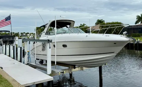 2010 Sea Ray Sundancer 310, photo 1 in Punta Gorda, FL
