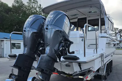 2027 Cutwater C-32 Coupe, photo 1 in Jensen Beach, FL