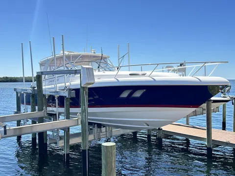 2018 Intrepid 475 Sport Yacht, photo 1 in New Port Ricjhey, FL