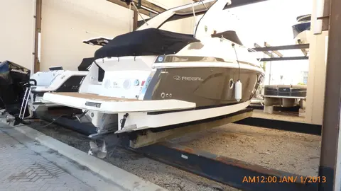 2018 Regal 28 Express, photo 1 in Fort Myers Beach, FL