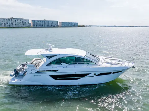 2018 Cruisers Yachts 50 Cantius, photo 1 in St Petersburg, FL