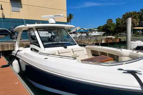 2019 Boston Whaler 350 Realm, photo 1 in West Palm Beach, FL