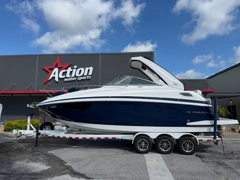 2023 Regal 28 Express, photo 1 in Polk City, FL