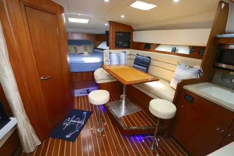 2005 Tiara Yachts 3800 Open, photo 1 in North Miami, FL