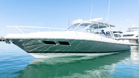 2018 Intrepid 375 Walkaround, photo 1 in St. Petersburg, FL