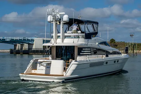 2000 Fairline Squadron 52, photo 1 in Cape Canaveral, FL