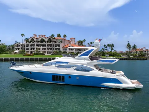 2012 Azimut 64, photo 1 in Miami Beach, FL