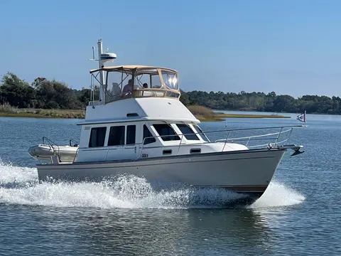 2004 Sabre 36 Express, photo 1 in Fort Lauderdale, FL