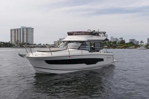 2024 Jeanneau NC 1095 Fly, photo 1 in Hollywood, FL