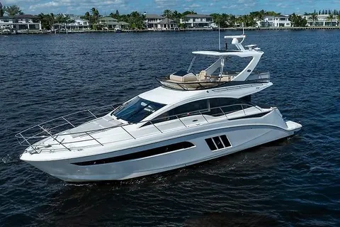 2016 Sea Ray 510 Fly, photo 1 in Palm Beach Gardens, FL