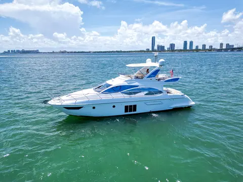 2015 Azimut 54, photo 1 in Miami, FL