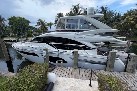 2018 Princess F55, photo 1 in Miami, FL