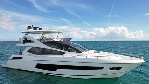 2015 Sunseeker 75 Yacht, photo 1 in Aventura, FL