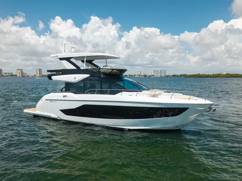 2026 Cruisers Yachts 57 Fly, photo 1 in Miami, FL