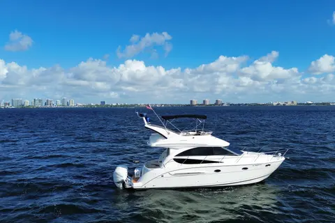 2006 Meridian 341 Sedan, photo 1 in Miami, FL