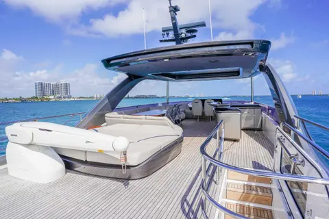 2021 Princess Y85, photo 1 in West Palm Beach, FL
