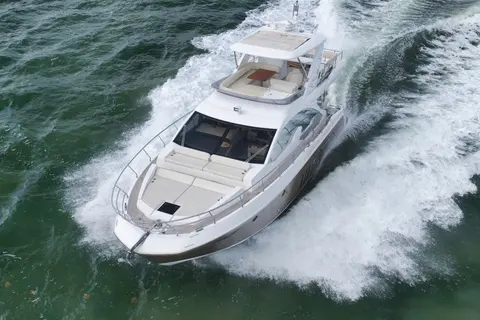 2016 Azimut 50 fly, photo 1 in Miami Beach, FL