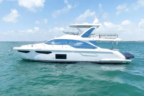 2019 Azimut Fly 60, photo 1 in Miami, FL